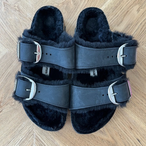 Arizona Big Buckle Shearling
Oiled Leather - Black - Picture 5 of 13